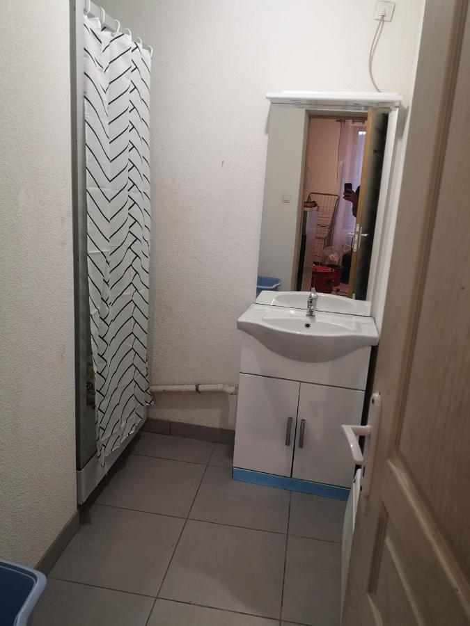 Ferienwohnung F1 1Er Etage 3 Personnes Aubenas Exterior foto